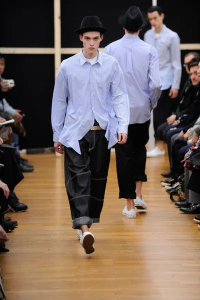 Look 35
